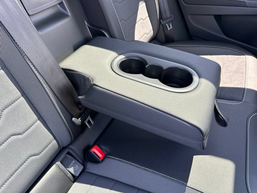 New 2026 Volkswagen Taos SE FWD image 50