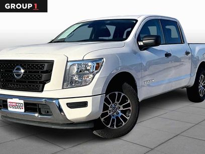 Used 2022 Nissan Titan SV