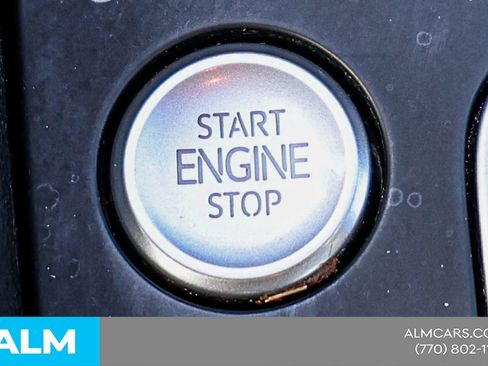 Used 2024 Volkswagen Jetta SE image 36