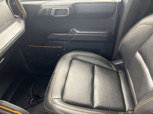 Used 2024 Ford Bronco Badlands image 20
