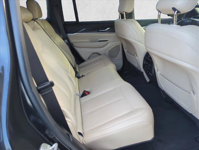 Used 2024 Jeep Grand Cherokee Limited RWD image 26
