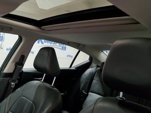 Used 2023 Nissan Altima 2.5 SR w/ SR Premium Package image 36