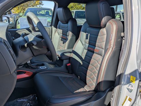 New 2026 Nissan Frontier PRO-4X w/ Pro Premium Package image 13