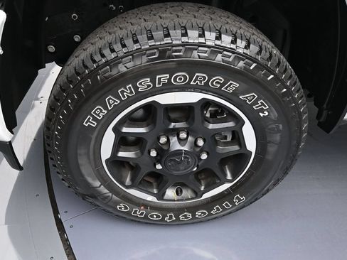 Used 2026 RAM 2500 Laramie AWD/4WD image 16