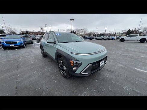Used 2024 Hyundai Kona SEL image 2