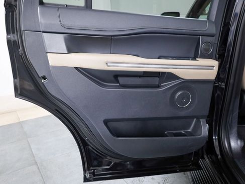 Certified 2024 Ford Expedition Limited image 16
