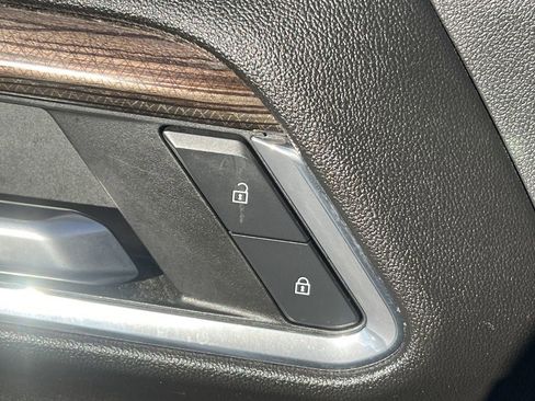 Used 2024 Chevrolet Silverado 2500 LT image 16