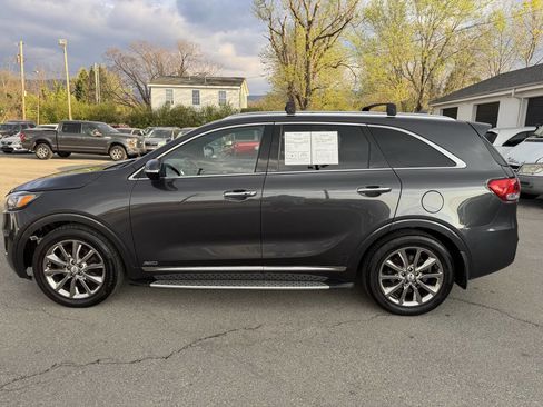 Used 2018 Kia Sorento SX image 9