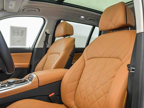 Certified 2024 BMW X7 xDrive40i w/ Premium Package image 20