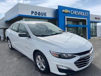 Used 2023 Chevrolet Malibu LT video 1