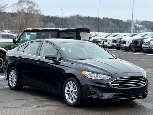 Certified 2020 Ford Fusion SE image 30