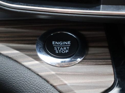 Certified 2023 Ford Explorer Limited AWD/4WD image 35