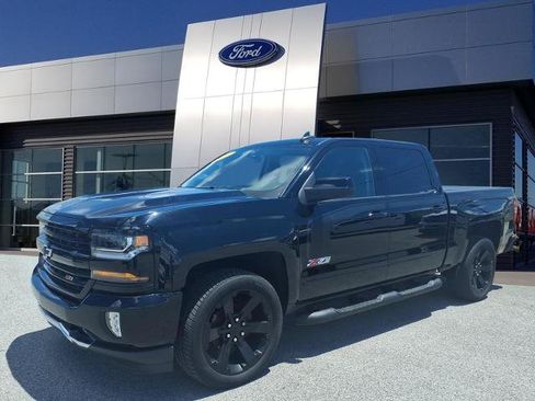 Used 2017 Chevrolet Silverado 1500 LT w/ Rally 2 Edition AWD/4WD image 4