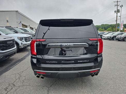 Used 2023 GMC Yukon XL Denali Ultimate AWD/4WD image 4