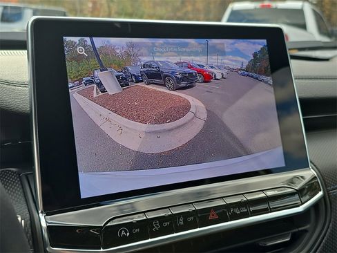 New 2026 Jeep Compass Limited image 24