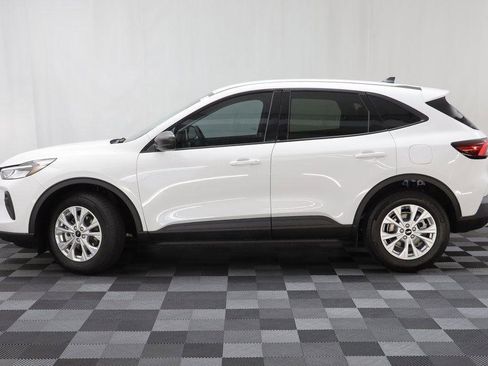 Used 2025 Ford Escape Active image 4