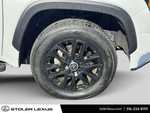 Used 2024 Toyota Tundra Limited image 4