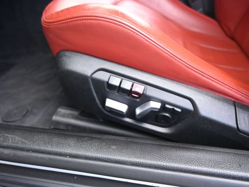 Used 2016 BMW M4 Coupe RWD image 11