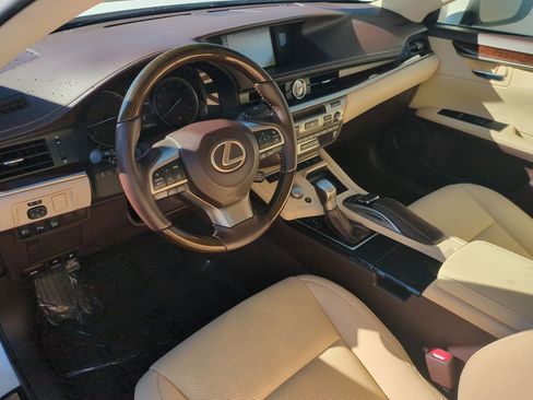 Used 2017 Lexus ES 350 image 12