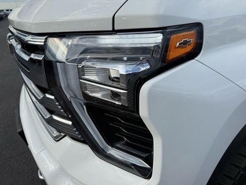 Used 2024 Chevrolet Silverado 2500 High Country w/ High Country Premium Package image 10