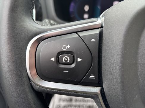 Certified 2025 Volvo S60 B5 Core image 21