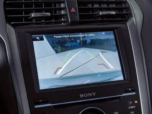 Used 2015 Ford Fusion Titanium image 22