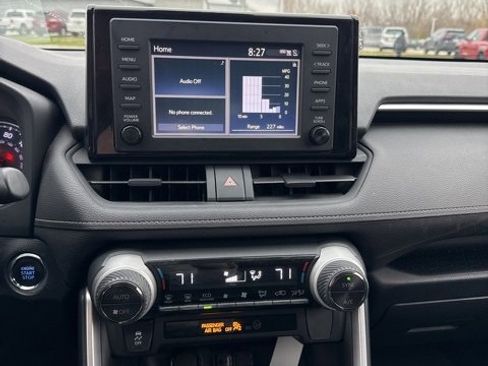 Used 2019 Toyota RAV4 XLE image 10