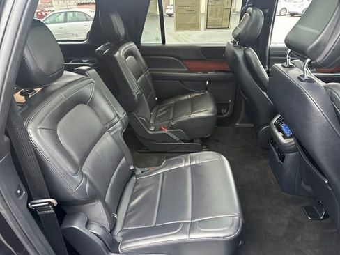 Used 2024 Lincoln Navigator L 4WD image 17