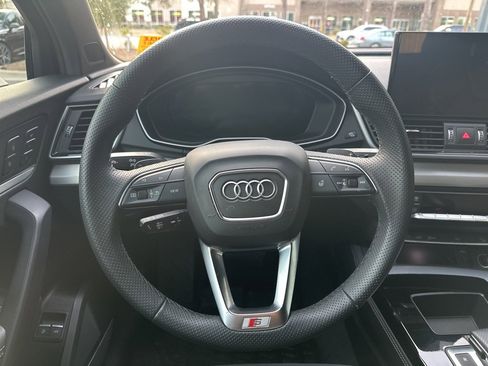 Used 2024 Audi Q5 e Premium Plus w/ Premium Plus Package image 20