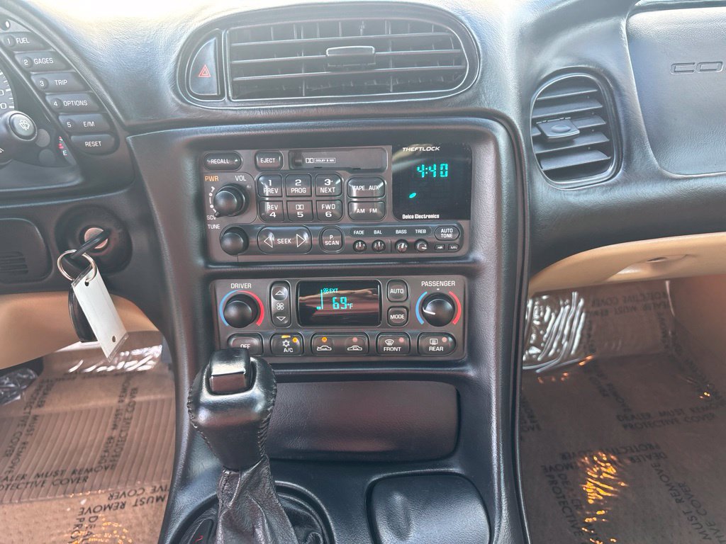 Used 2001 Chevrolet Corvette Convertible w/ Preferred Equipment Group2 RWD image 20