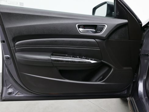 Used 2018 Acura TLX V6 w/ Technology Package FWD image 13