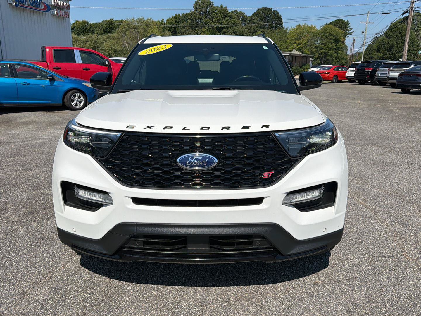 Used 2023 Ford Explorer ST w/ Equipment Group 401A AWD/4WD image 2