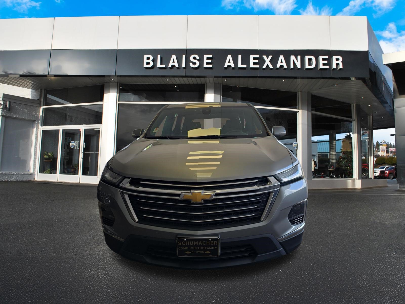 Used 2023 Chevrolet Traverse LT AWD/4WD image 8