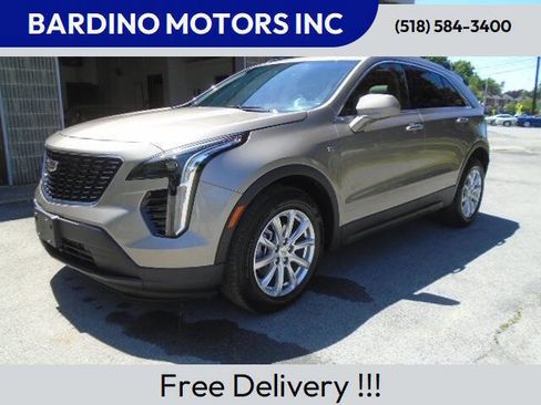 Used 2023 Cadillac XT4 Luxury w/ Cold Weather Package AWD/4WD image 1