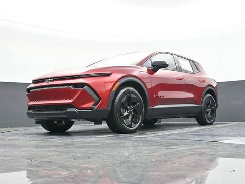 New 2026 Chevrolet Equinox EV LT image 50