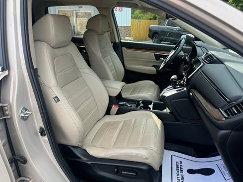 Used 2019 Honda CR-V Touring image 22