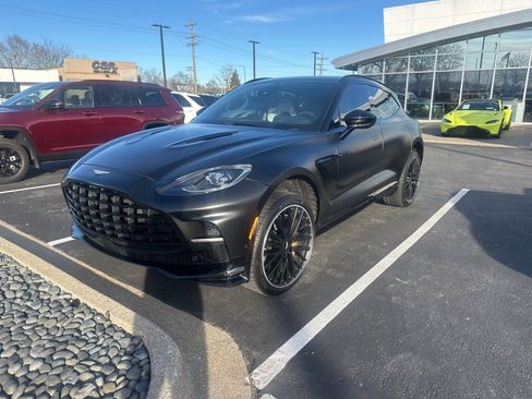 Used 2023 Aston Martin DBX 707 image 1