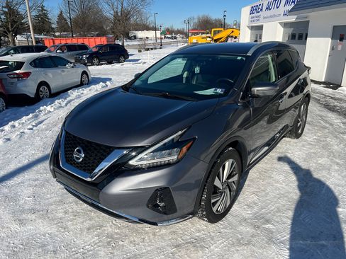 Used 2019 Nissan Murano SL image 2