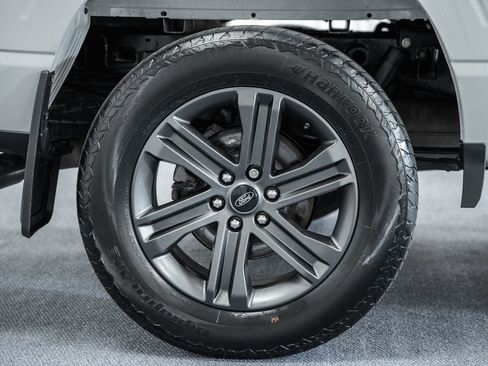 Certified 2023 Ford F150 Lariat w/ Equipment Group 502A High image 25