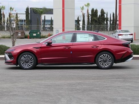 New 2025 Hyundai Sonata Limited image 6