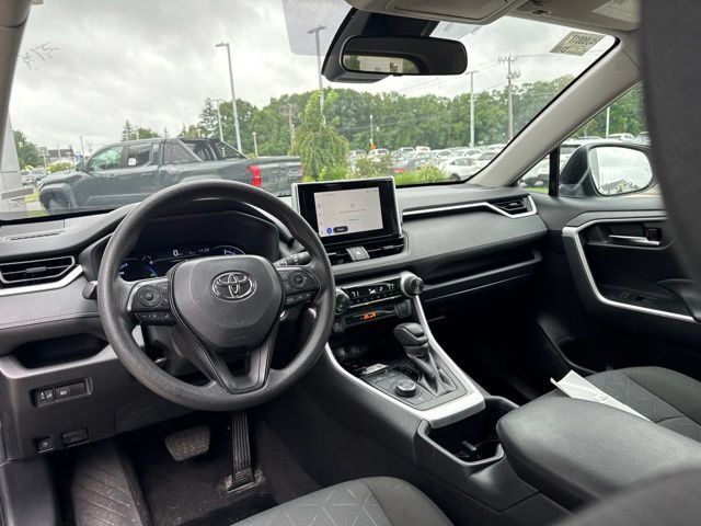 Used 2024 Toyota RAV4 XLE AWD/4WD image 26