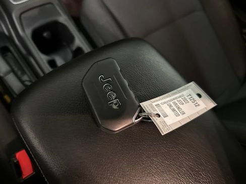 Used 2022 Jeep Wrangler Unlimited Sport AWD/4WD image 44