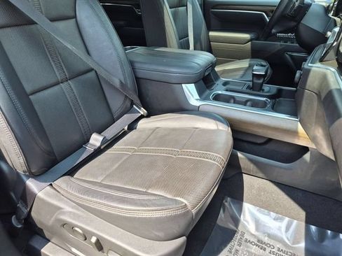 Used 2025 Chevrolet Silverado 1500 High Country w/ Midnight Edition AWD/4WD image 31