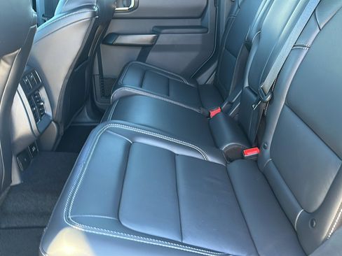 Used 2025 Ford Bronco Outer Banks image 18