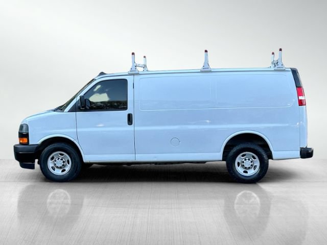 Used 2018 Chevrolet Express 2500 w/ Driver Convenience Package RWD image 7