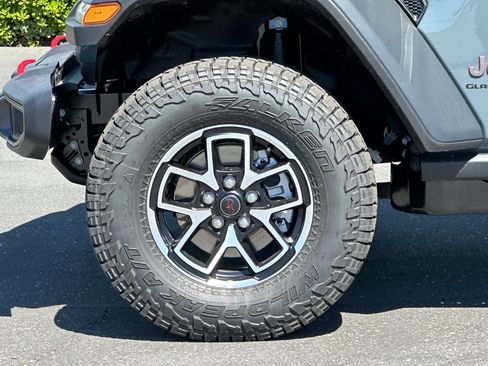 New 2026 Jeep Gladiator Rubicon w/ Steel Power Dome Hood Package image 24