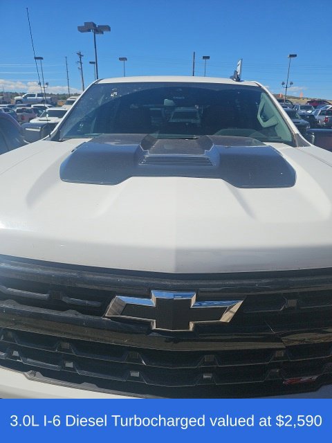 Used 2023 Chevrolet Silverado 1500 LT Trail Boss w/ Protection Package AWD/4WD image 3