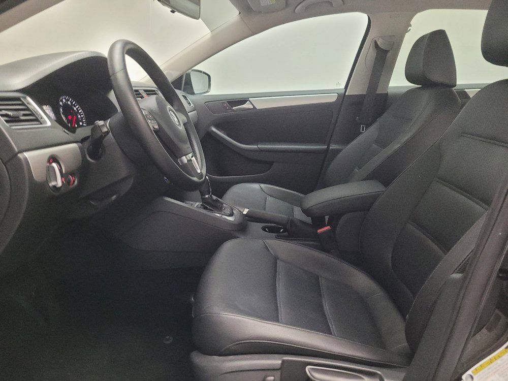 Used 2014 Volkswagen Jetta SE FWD image 17