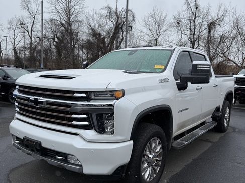 Used 2023 Chevrolet Silverado 2500 High Country w/ Safety Package II image 26