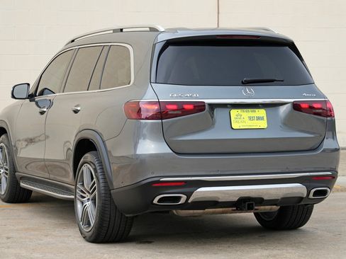 Used 2024 Mercedes-Benz GLS 450 4MATIC image 59